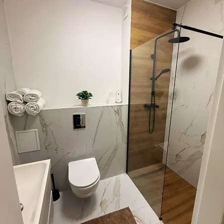 Armii Ludowej 6 * Warsaw
